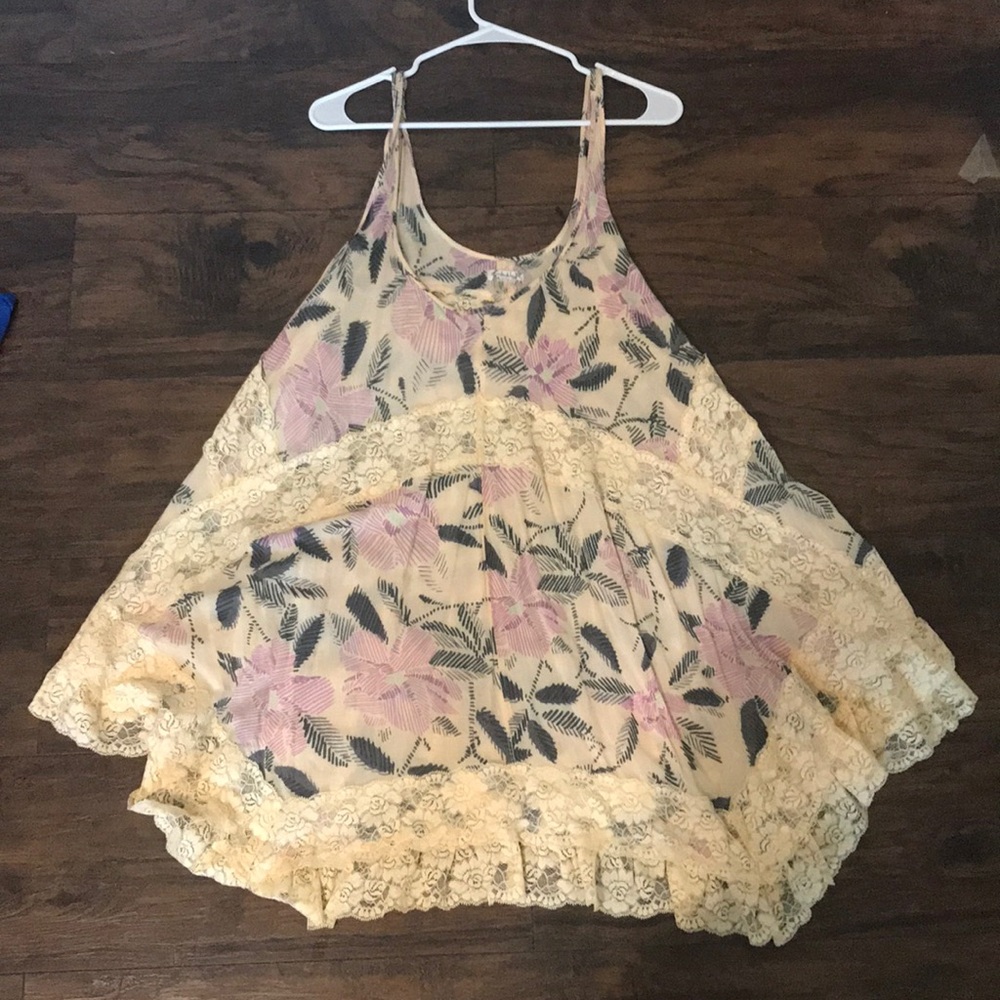 FREE PEOPLE floral print dress with lace accents